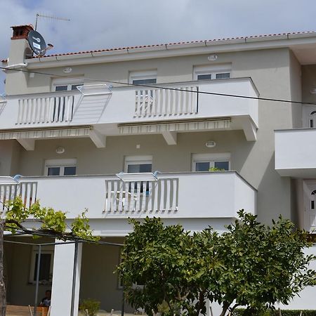 Apartments Pineta Franko Fazana Exterior photo