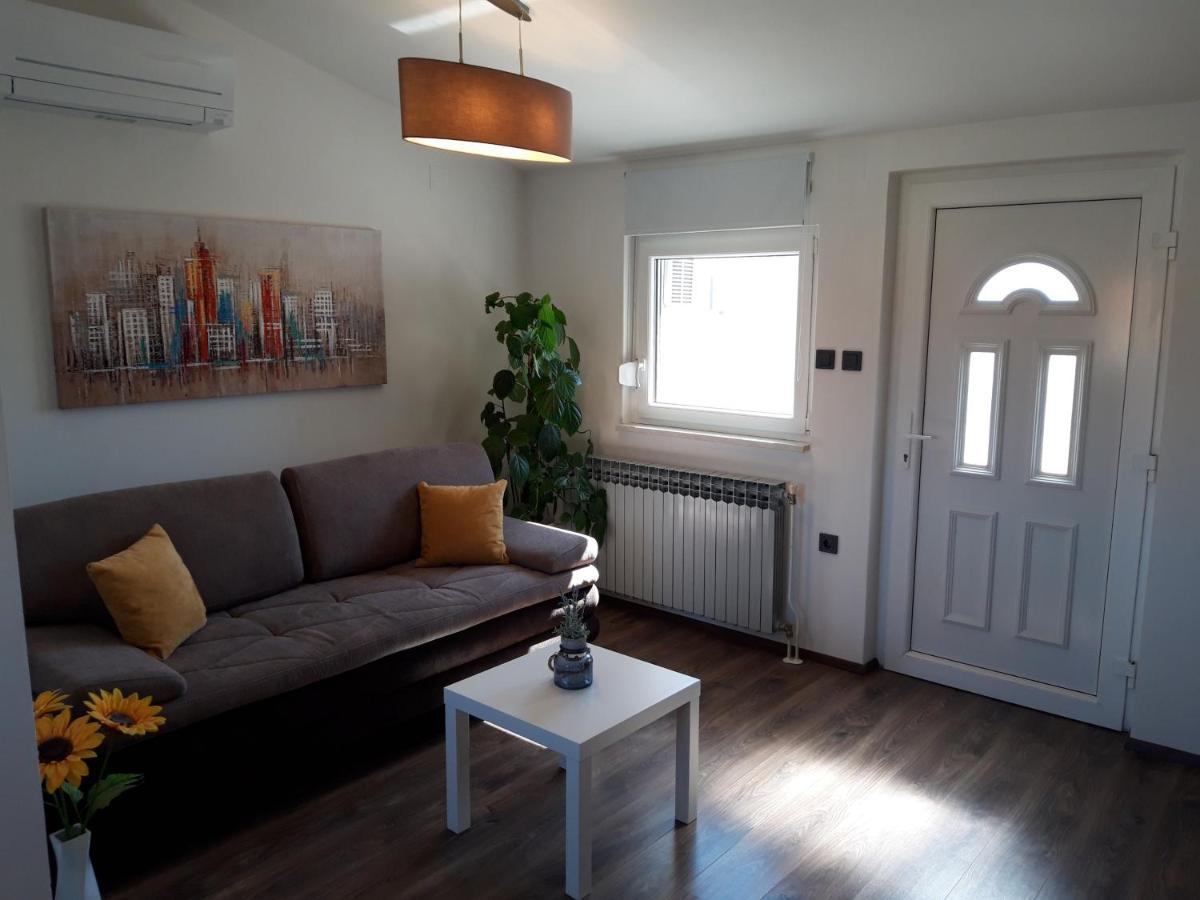 Apartments Pineta Franko Fazana Exterior photo